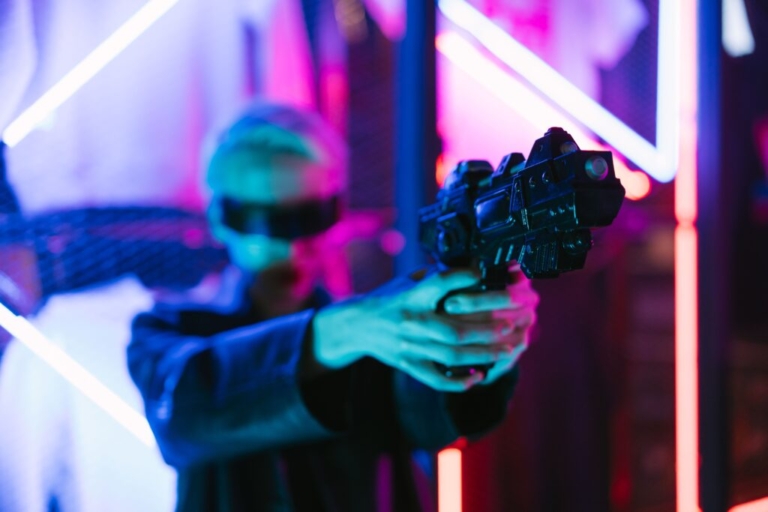 LaserTag w Gdyni – jak przygotować się do pierwszej gry?