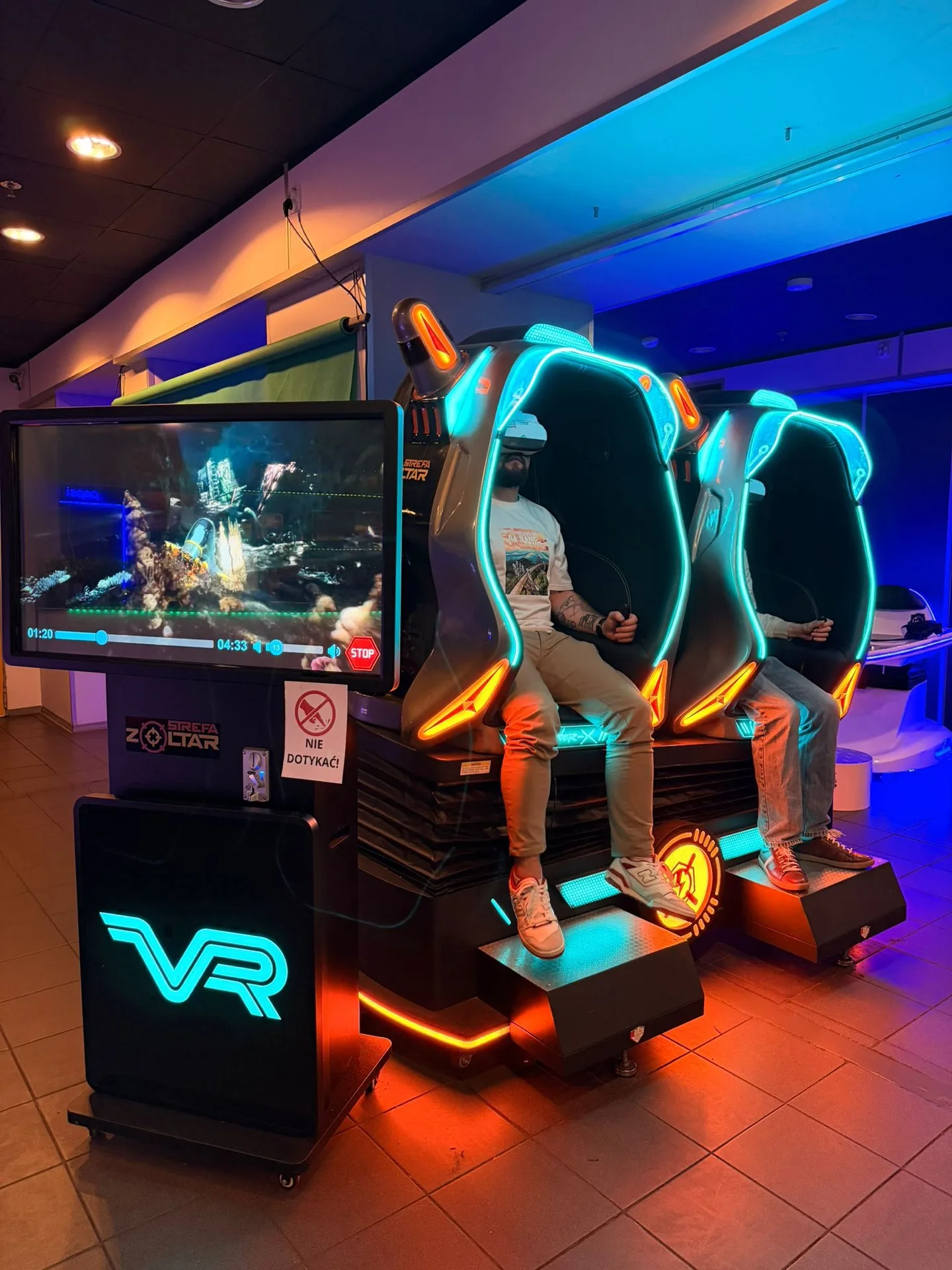 vr-4